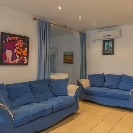 Villa Opp Beach Nerja, Costa Del Sol. Sleeps 12+ Nerja