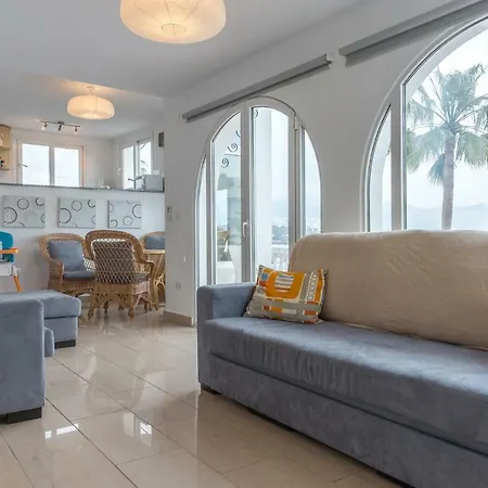 Opp Beach Nerja, Costa Del Sol. Sleeps 12+ Nerja